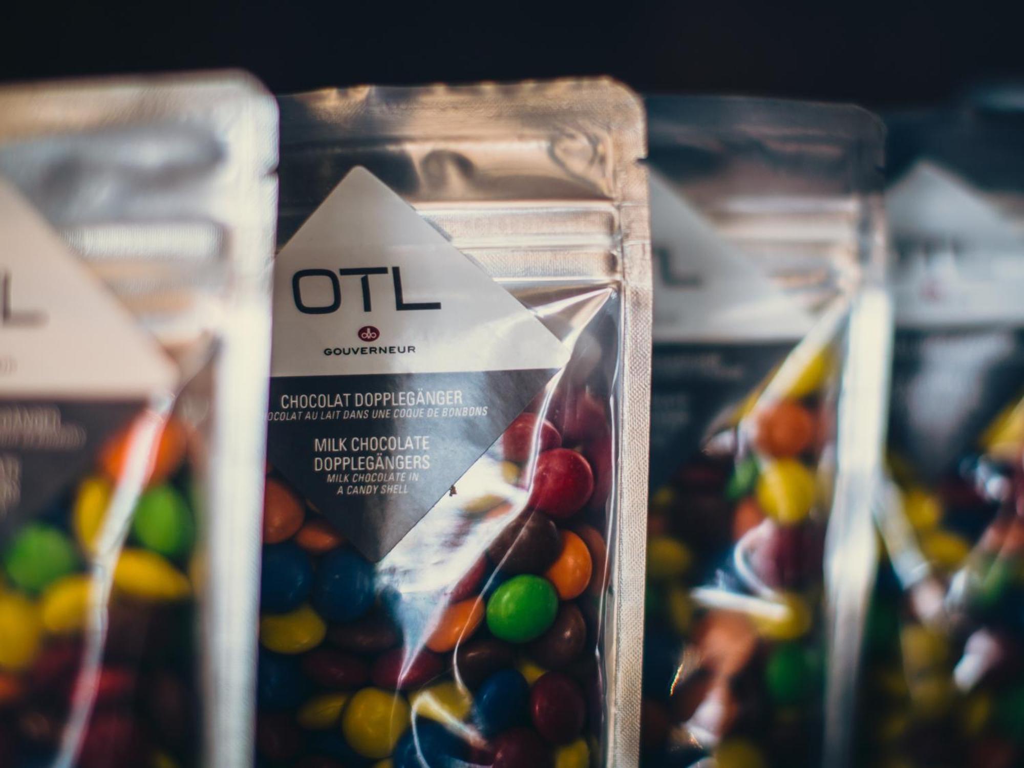 Otl Gouverneur Chicoutimi Kültér fotó OTL chocolate